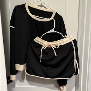 Black and Cream Lounge Set